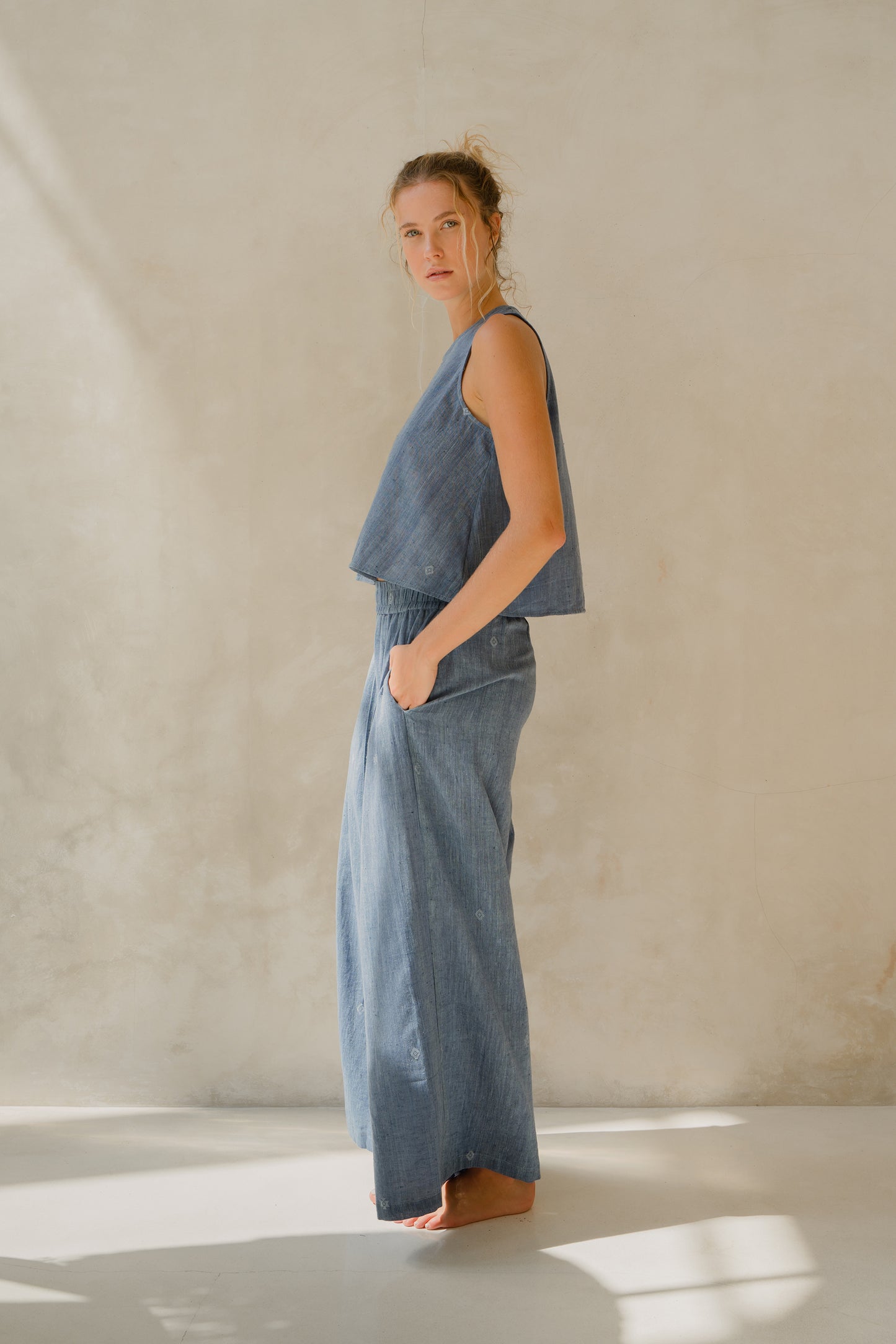 #94 Pleat Wide Leg Pants