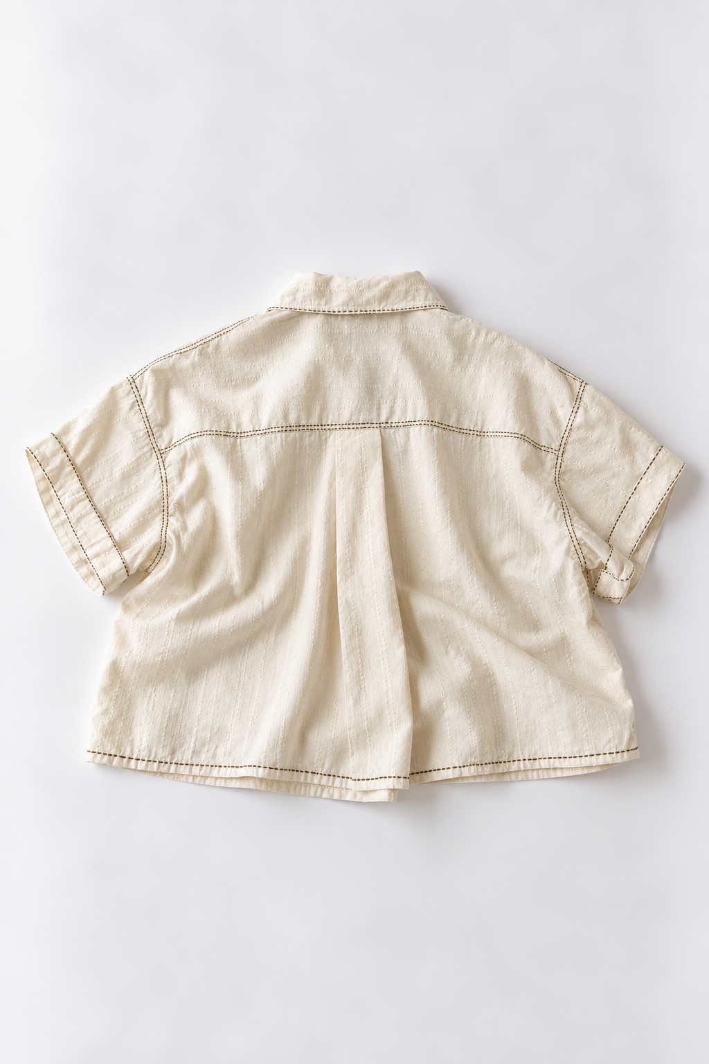 #131 Crop Single Pocket Short Sleeve