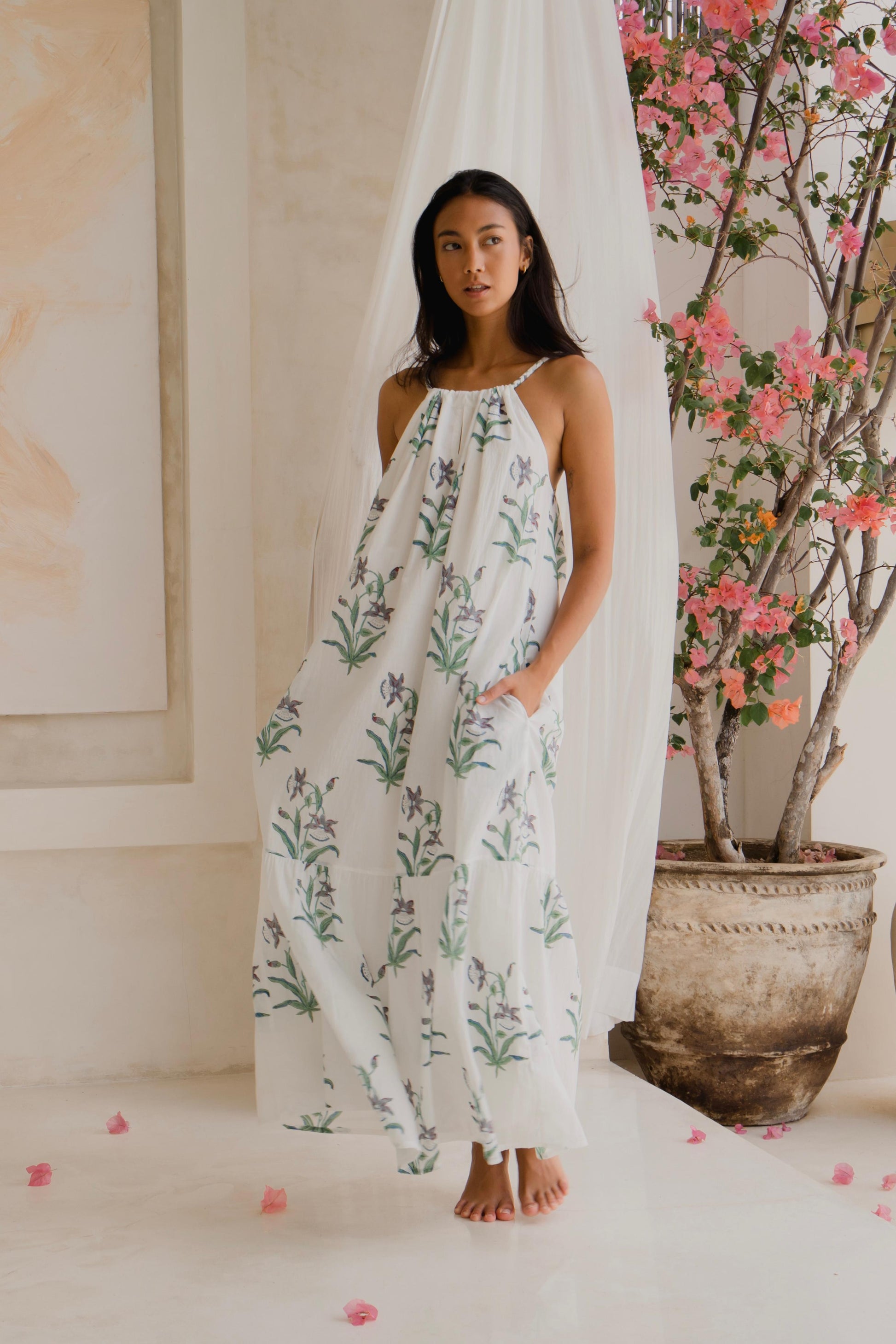 Backless Flowy Halter Maxi Dress Plus Size White Lace Dress Wallis White Lace Halter Neck Long Backless Flowy Halter Maxi Dress Plus Size White Lace Dress Wallis White Lace Halter Neck Long