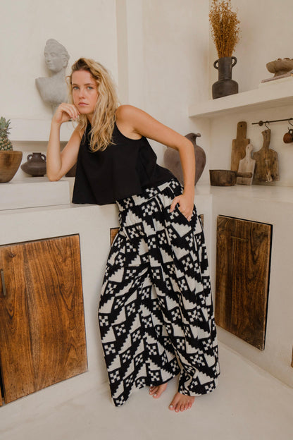 #94 Pleat Wide Leg Pants